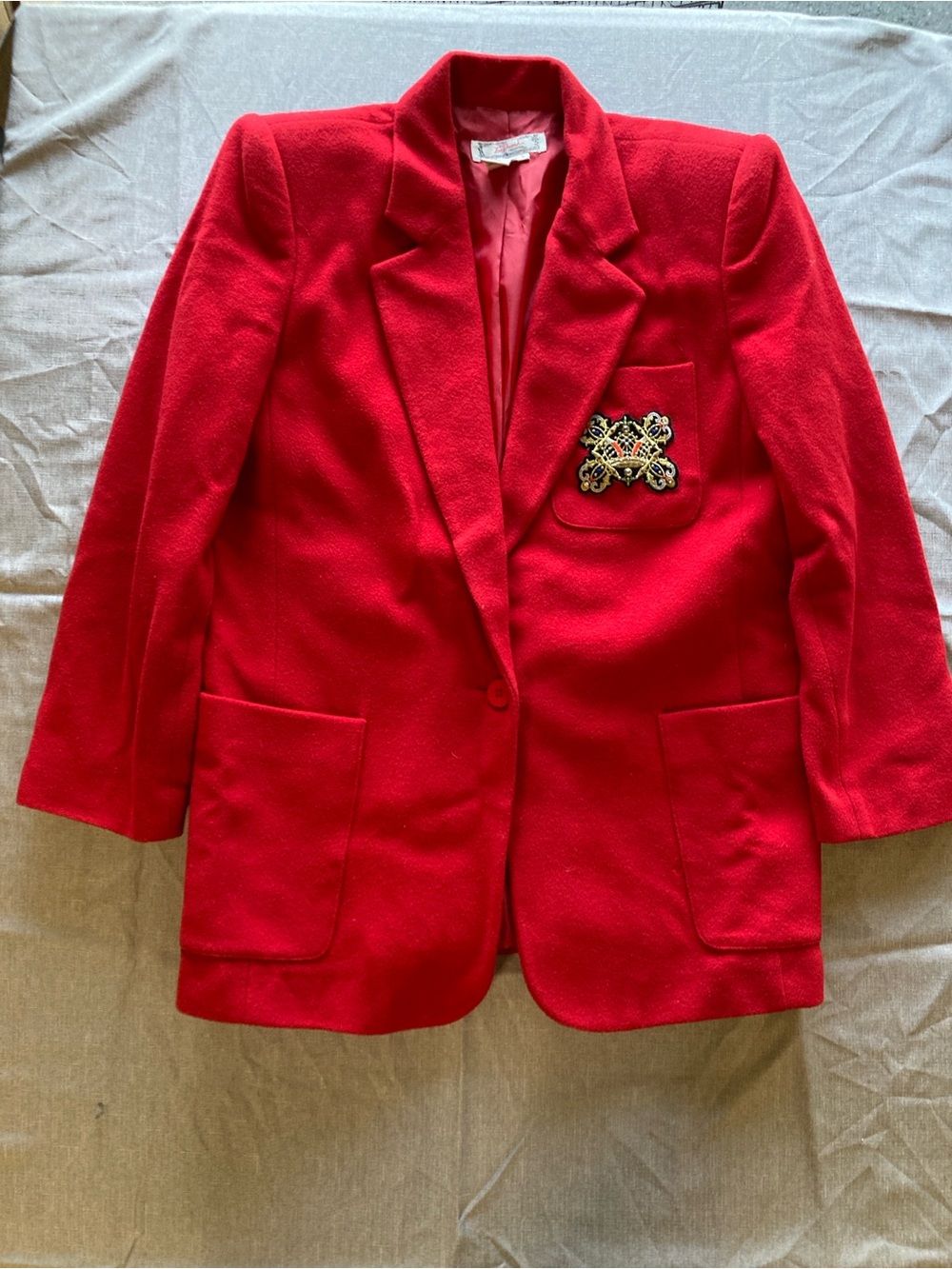 Lee David Collection Red Blazer Jacket Vintage with Embroidered Crest wool